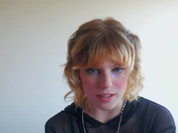 girl
        sisypheanlove cam image #1518239