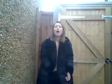 girl
        eatmypie69 cam image #3084427