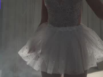 girl
        anniehillofficial_ cam image #4443884