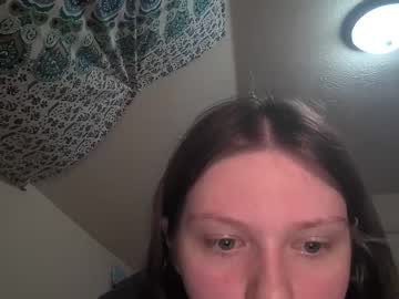 girl
        astridbaker69 cam image #3355107