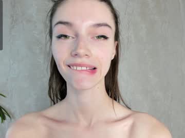 girl
        cutie_ghostie cam image #3544273