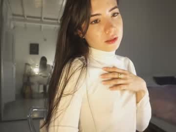 girl
        soifiee cam image #1894160