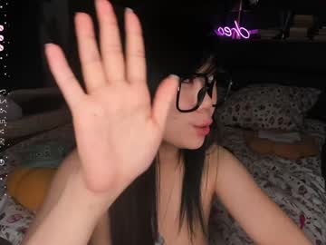 girl
        hinatabroks cam image #5684529