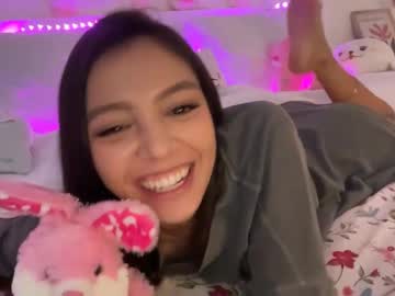 girl
        keirasworld cam image #6778591