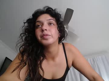 girl
        straightoutthetrailer cam image #6901782
