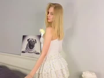 girl
        falinebenny cam image #6018507