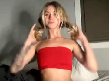 girl
        lovelyemiliax cam image #1838639