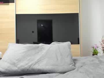girl
        angell6969 cam image #3648149