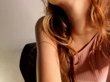 girl
        absorbing_beauty cam image #2001141