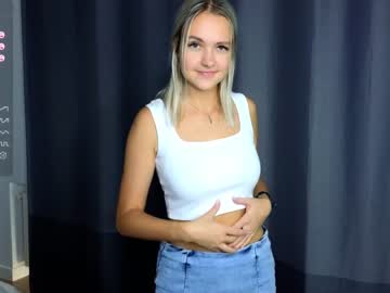 girl
        beverly_hillls cam image #3233789