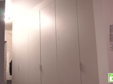 girl
        checkmypeach cam image #6546463