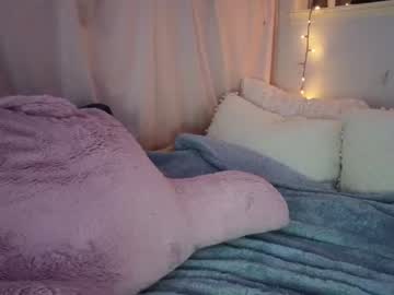 girl
        bunnyislewd cam image #1343253