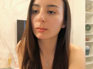 girl
        blissgroves cam image #3945571