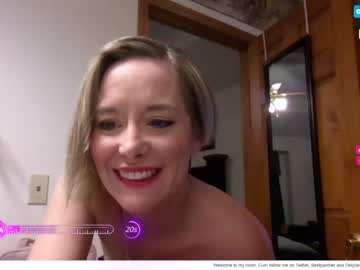 girl
        champagnefun cam image #3364869
