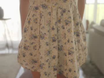 girl
        emma_lu1 cam image #6560230