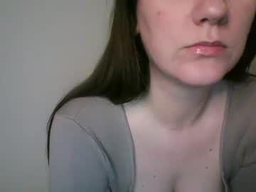 girl
        naughtysubgal cam image #753759