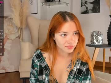 girl
        lana_lee_ cam image #1860374