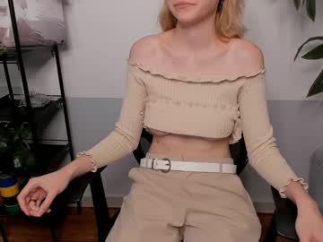 girl
        gupihlupi cam image #1991656
