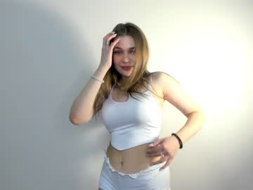 girl
        elenefrail cam image #3786696