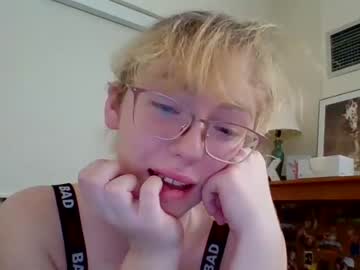 girl
        blonde_katie cam image #2950670
