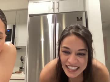 girl
        ittybity115598 cam image #682203
