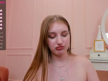 girl
        gentle_riott_ cam image #1820527