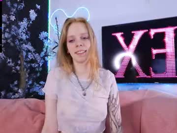 girl
        kitnessky cam image #6570121