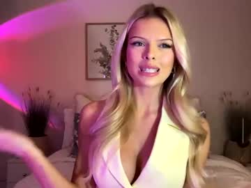 girl
        mishapalmer cam image #6250148