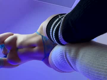 girl
        vixenp cam image #6583863