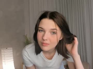 girl
        maudcouncil cam image #6410667