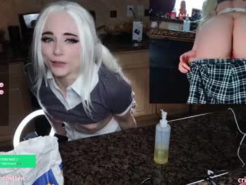 girl
        crimsonkitten cam image #2909517