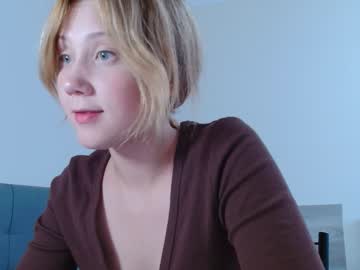 girl
        sweetie_jolie cam image #2169879