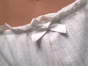 girl
        tootightwithbra cam image #6202064