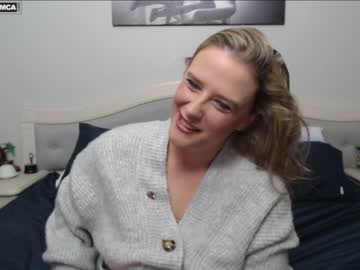 girl
        bluexstacey cam image #1381243