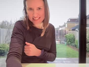 girl
        eatmypie69 cam image #6101757