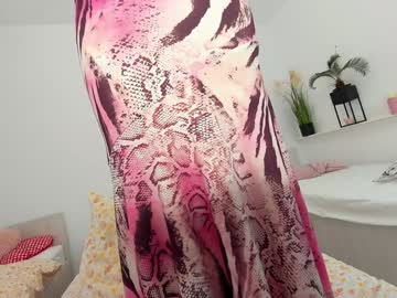 girl
        ehotlovea cam image #6872427
