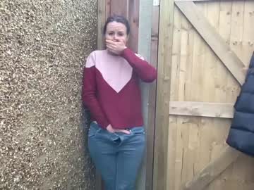 girl
        eatmypie69 cam image #3450011