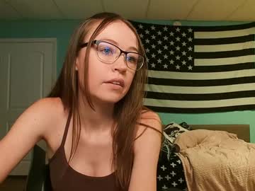 girl
        anabelleleigh cam image #6910921