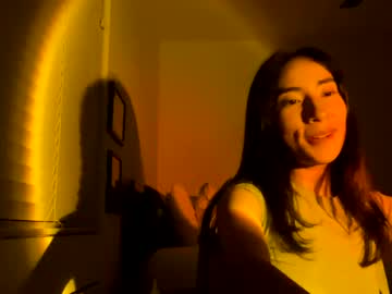girl
        divine_iris cam image #26515