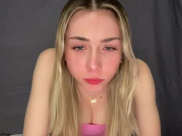 girl
        hornyyleah cam image #6384922