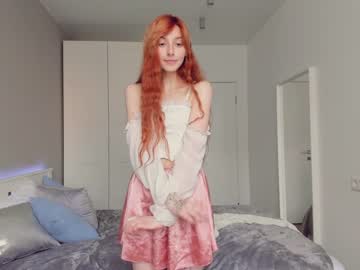 girl
        jennifer_ewans cam image #1653321