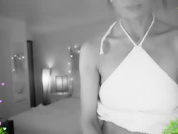girl
        amyvalentine cam image #3355058