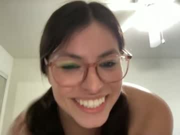 girl
        itsarielford cam image #658716