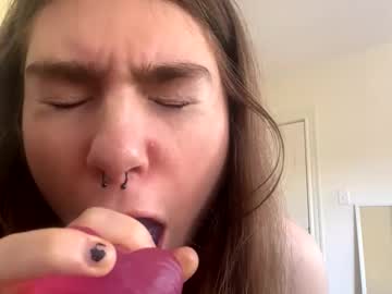 girl
        emostonerkitty cam image #5517099