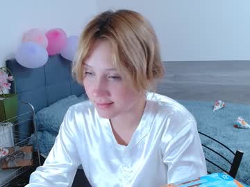 girl
        sweetie_jolie cam image #2184604