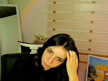 girl
        emilie_shy cam image #4882381