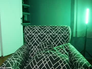girl
        aynmarie cam image #2145455