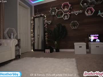 girl
        heatherbby cam image #1125482