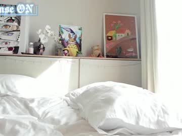 girl
        lucysmoothi cam image #2469375