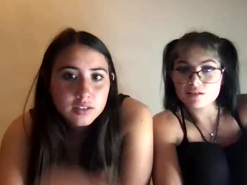 girl
        ashkash08 cam image #5497758